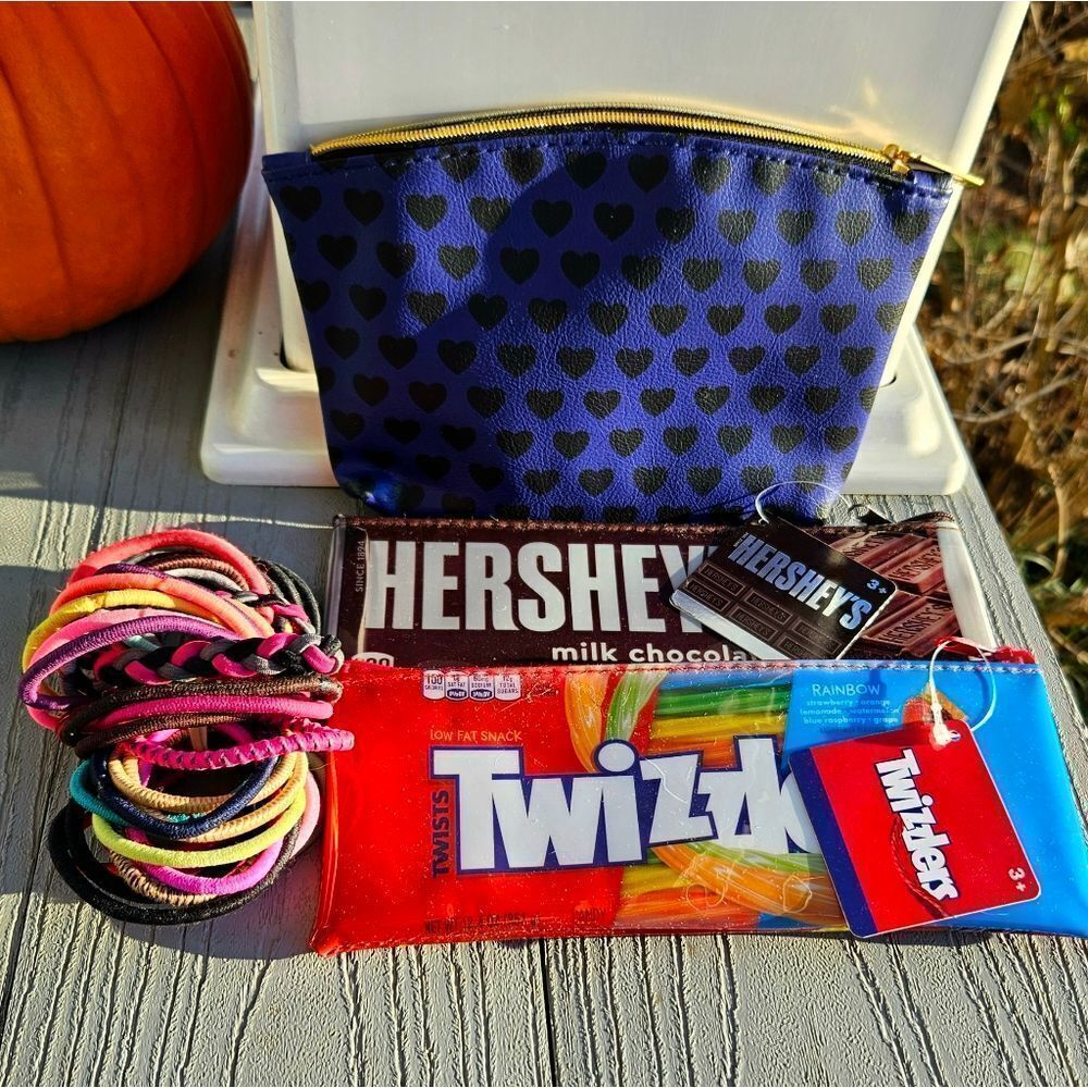Cosmetic bag & hair tie accessories TWIZZLER HERSHEY'S